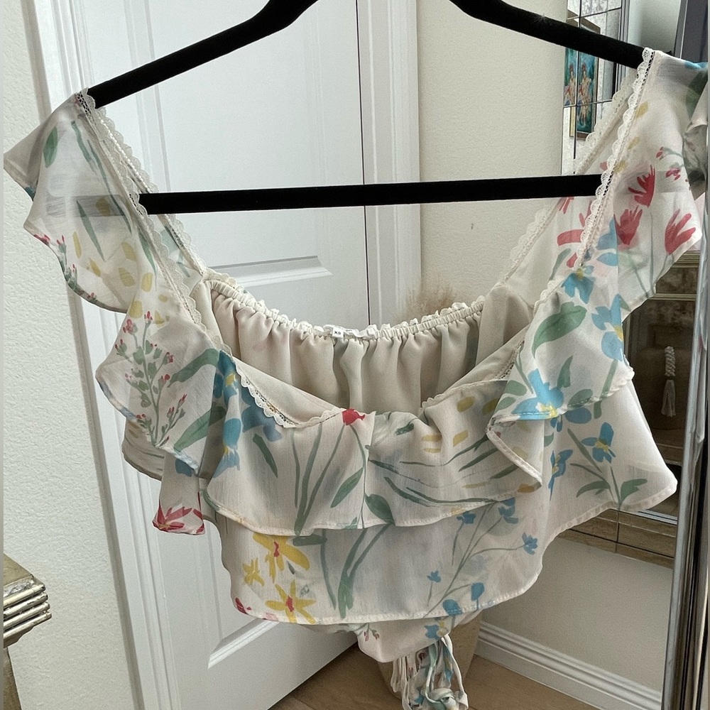 Tularosa spring crop top, worn once
